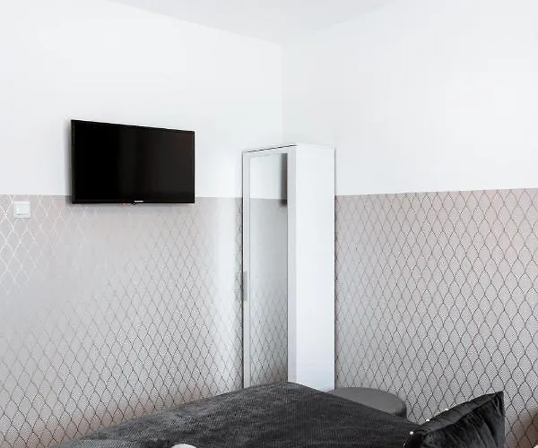 Clicktheflat Conrada * Warsaw