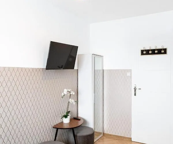 Hostel Clicktheflat Conrada *